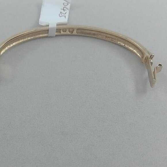 Vintage Swarovski Gold-Tone Crystal Bangle Bracelet - Picture 6 of 6